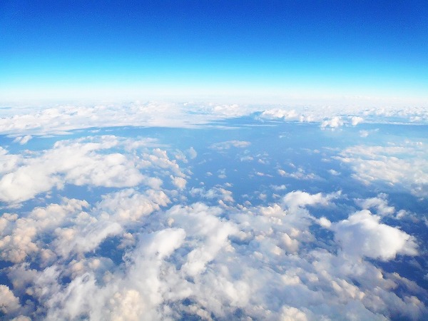 青空と雲 地球 地平線のフリー素材 無料画像のプロ・フォト 無料写真素材集＞sor0093-024