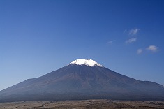 富士山と大地 青空 yam0075-009